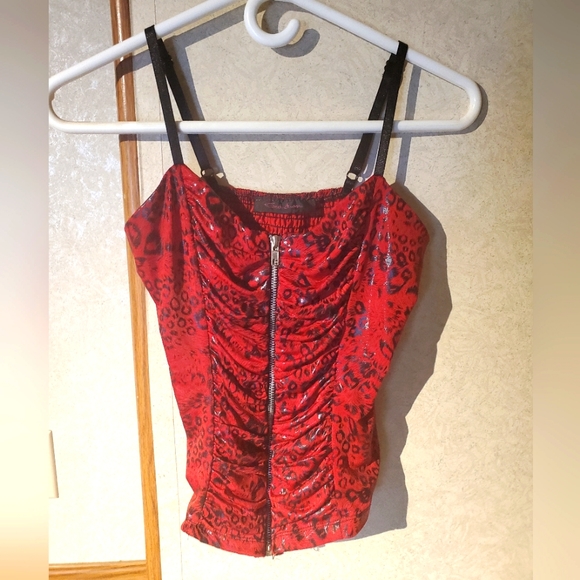 84. Seductions Women's Red Leppard print Zip Up Top - Picture 1 of 4